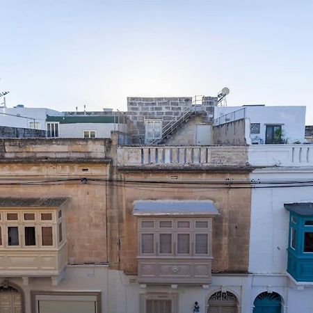 Beautiful, Typical Maltese 4Br Home With Roof Top By 360 Estates Слима Экстерьер фото