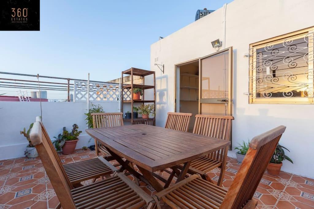 Beautiful, Typical Maltese 4Br Home With Roof Top By 360 Estates Слима Экстерьер фото