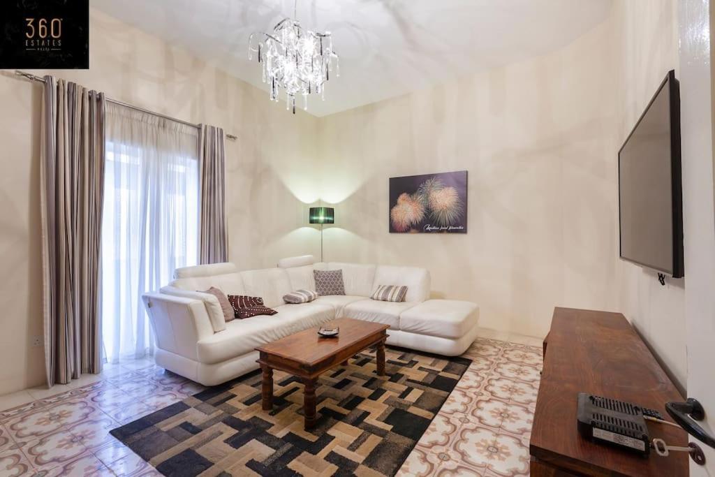 Beautiful, Typical Maltese 4Br Home With Roof Top By 360 Estates Слима Экстерьер фото